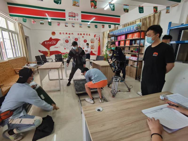 广东广告片拍摄公司：极简主义践行者，少即是多的视觉哲学